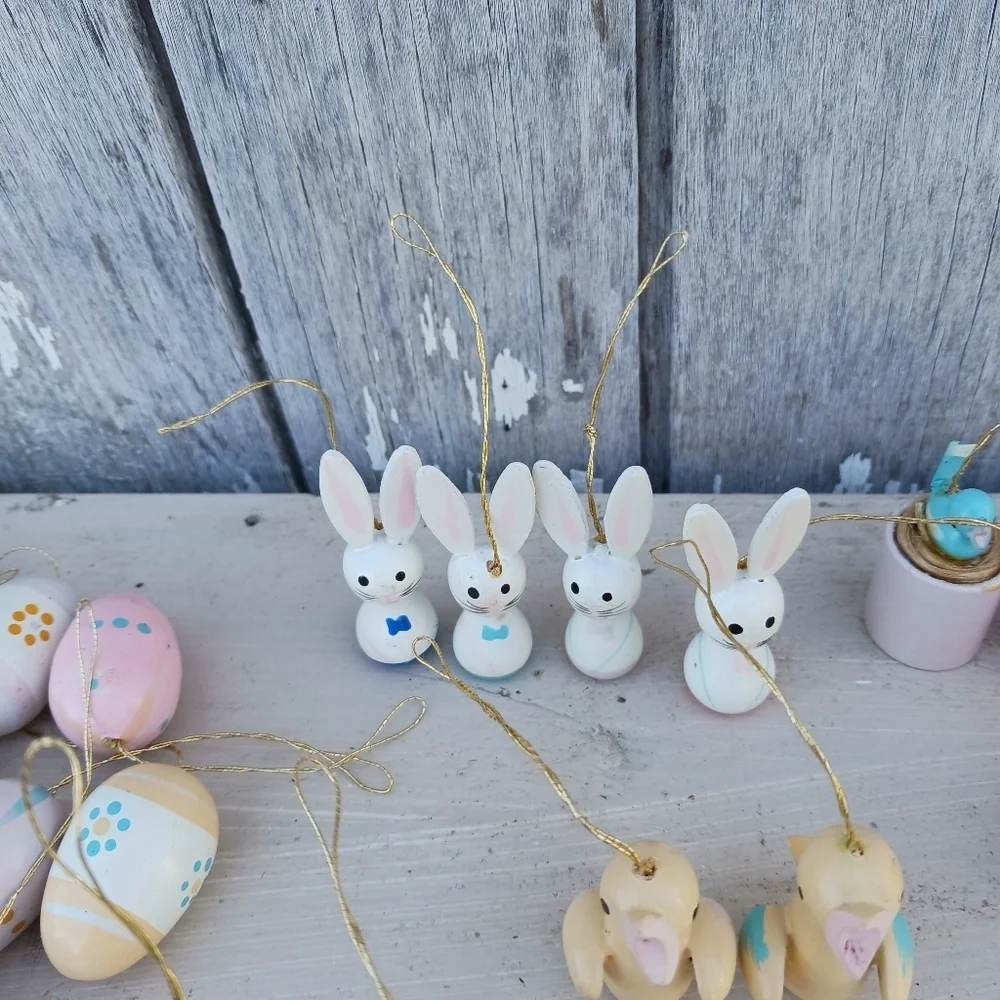Painted Wood Wooden Easter‎ Spring 24 Mini Ornaments Bunny Eggs Chicks Lot